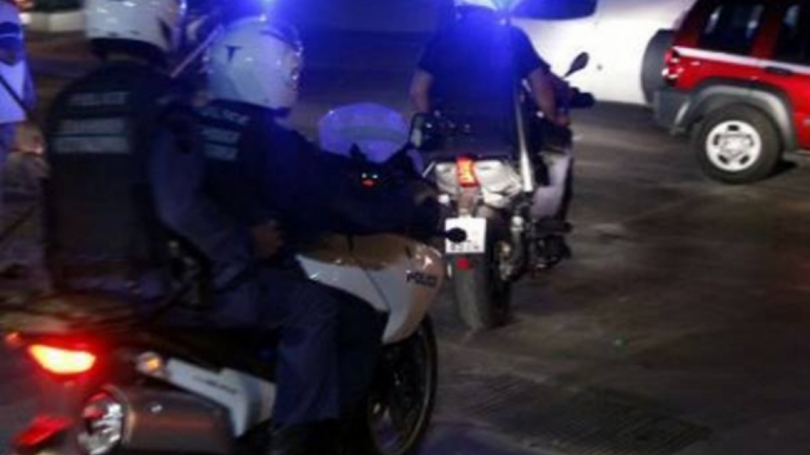 Καταδίωξη στα Σπάτα - Προηγήθηκε επεισόδιο σε κατάστημα