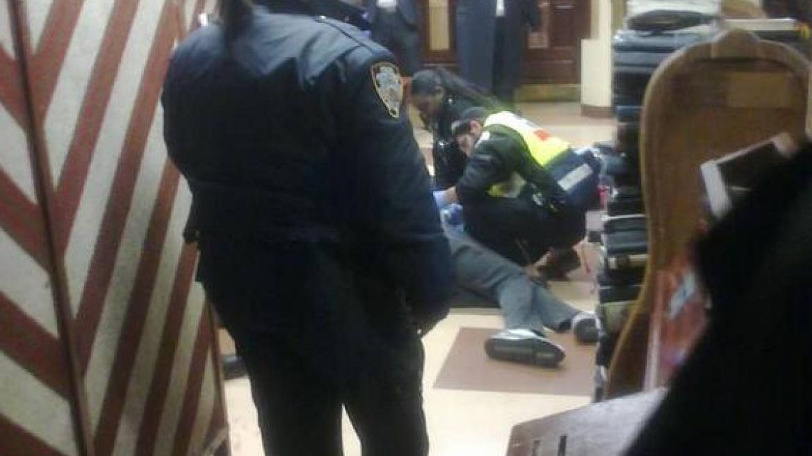 Βίντεο: Αιματηρή επίθεση σε εβραϊκή συναγωγή στη Νέα Υόρκη!