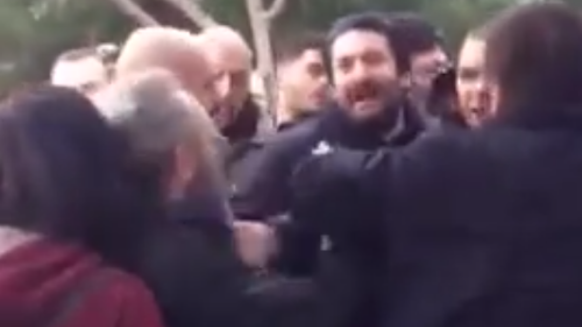 Ενταση, επεισόδια και ξύλο σε εκλογικά κέντρα 