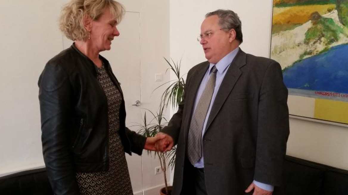 Στην Πρεσβεία της Δανίας ο Νίκος Κοτζιάς: «Είμαστε όλοι Δανοί» 
