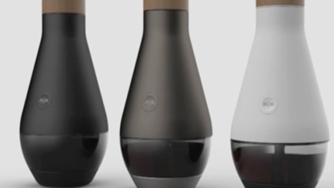 Μια “Θαυματουργή Μηχανή” κάνει το νερό κρασί!