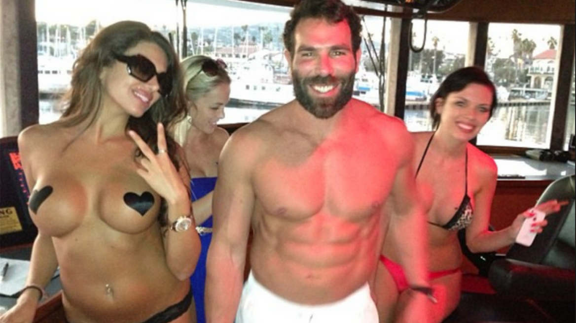 Who is Dan the man? What makes him sexy? (hot pics + vids)