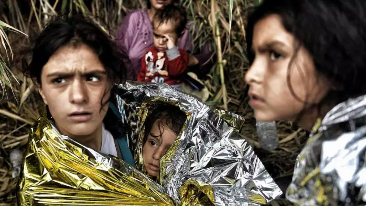 14,000 bags full of "future" for refugee children on Lesvos!