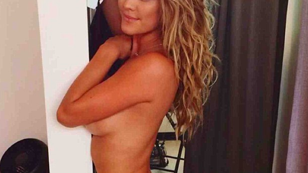 Η Nina Agdal «έχασε» το παντελόνι της και βγήκε γυμνή στο Instagram