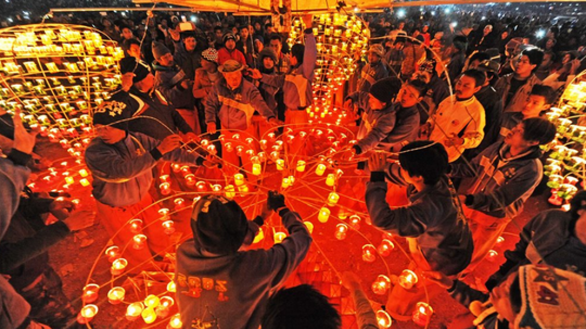 Myanmar's dazzling Tazaungdaing Festival of Lights (pics)