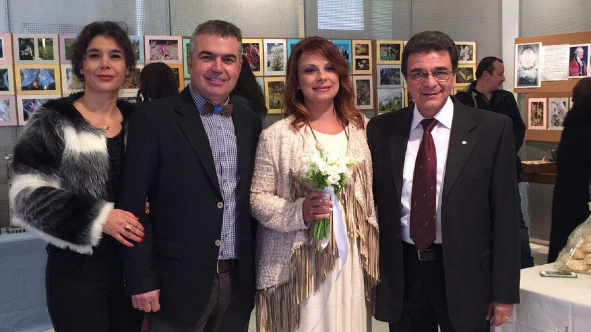 Από τα μπλόκα στο δημαρχείο: Ο γάμος μιας παρουσιάστριας ειδήσεων με αγρότη