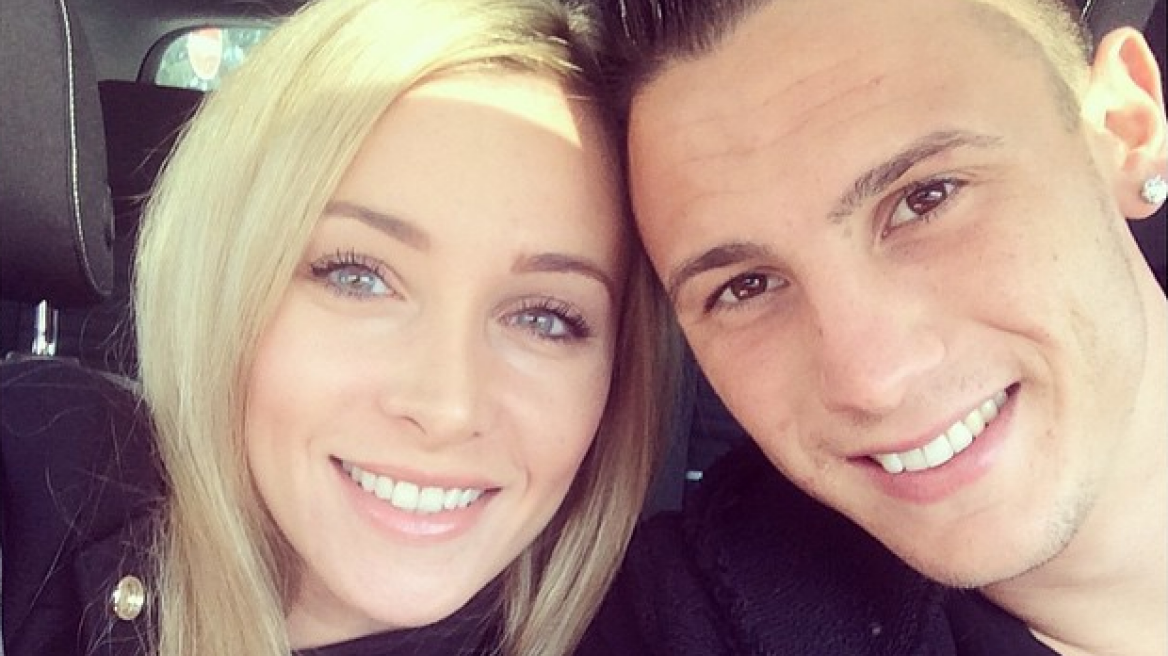Η σύντροφος του Βλαχοδήμου... αναστάτωσε τη Μύκονο! (pics)