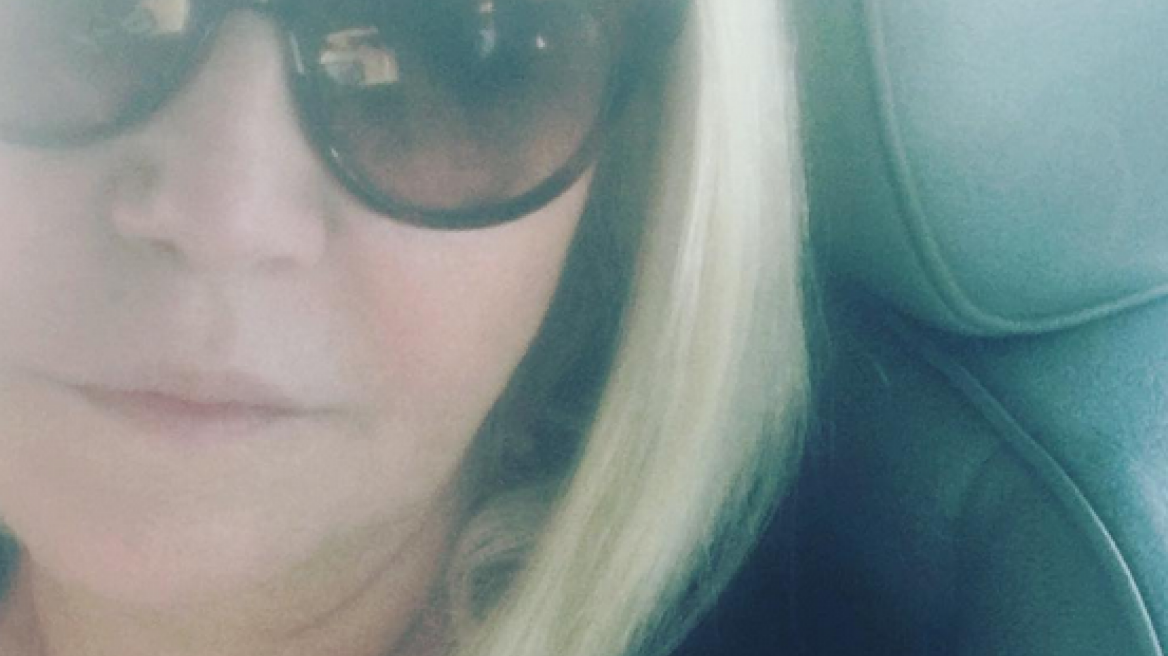 H αμακιγιάριστη selfie της Ρούλας Κορομηλά