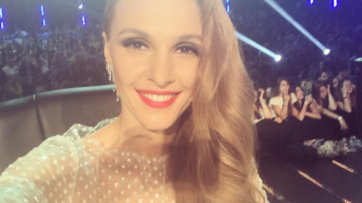 Η διάφανη τουαλέτα της Τάμτα στον τελικό του X-Factor