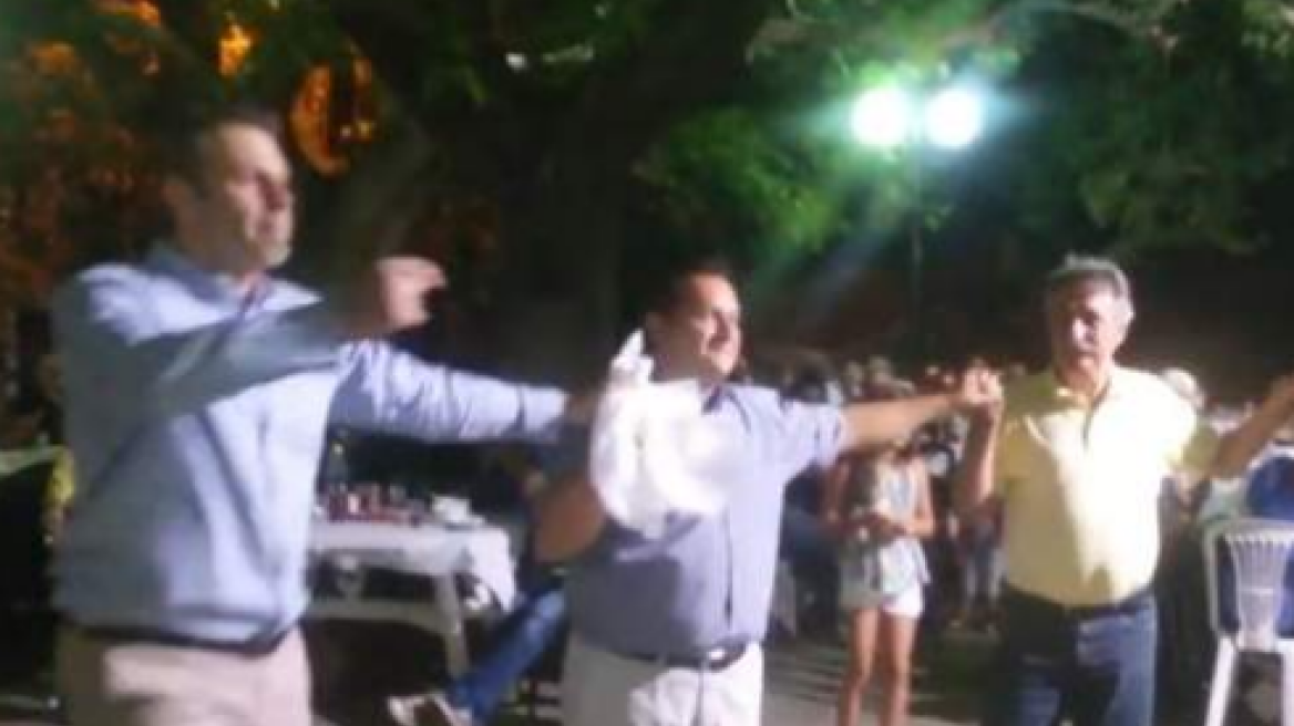 Δείτε τον Απόστολο Γκλέτσο να χορεύει τσάμικο! 