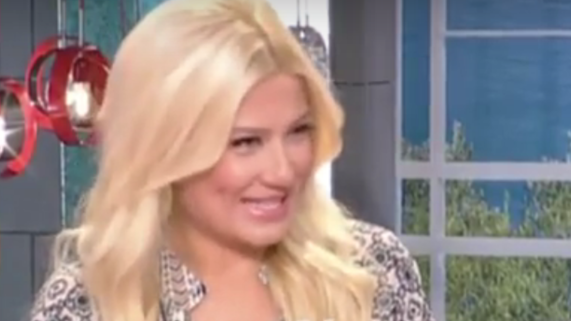 To ανοιχτό μικρόφωνο «πρόδωσε» την Φαίη Σκορδά 