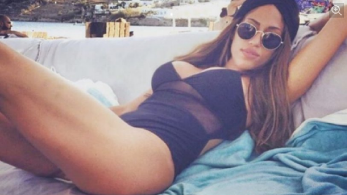 Meet the hot Greek physio Annabelle (photos)