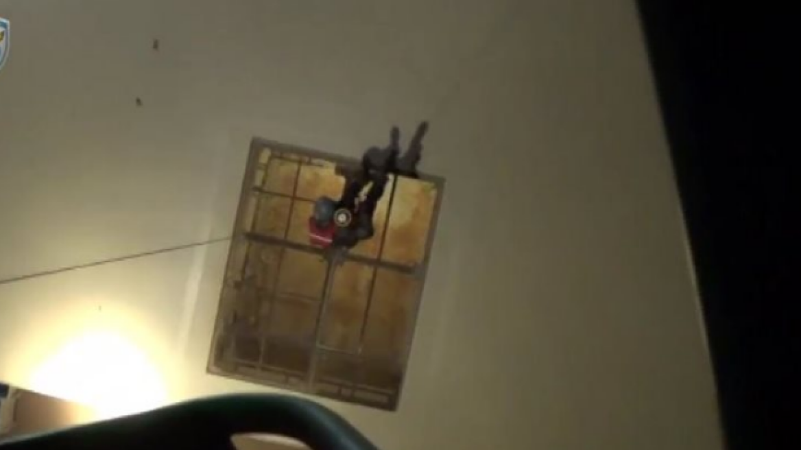 Impressive rescue operation by Hellenic Airforce Super Puma (video)