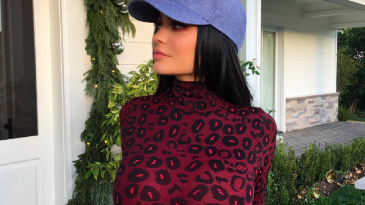 Bigger IS better! Kylie Jenner has…two points on the subject! (HOT PHOTOS)