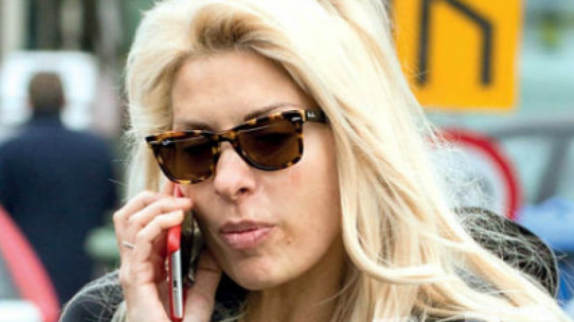 Χωρίς μακιγιάζ και ρετούς η Ελένη Μενεγάκη 