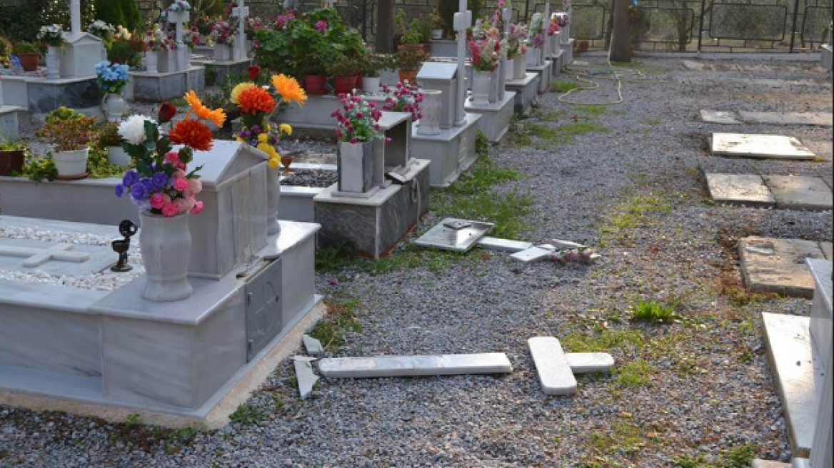 Άρπαζε τα καντήλια από το κοιμητήριο της Πρέβεζας