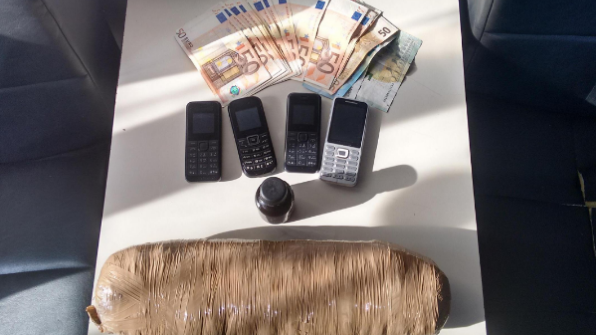 Μετέφεραν πάνω από ένα κιλό χασίς και χασισέλαιο