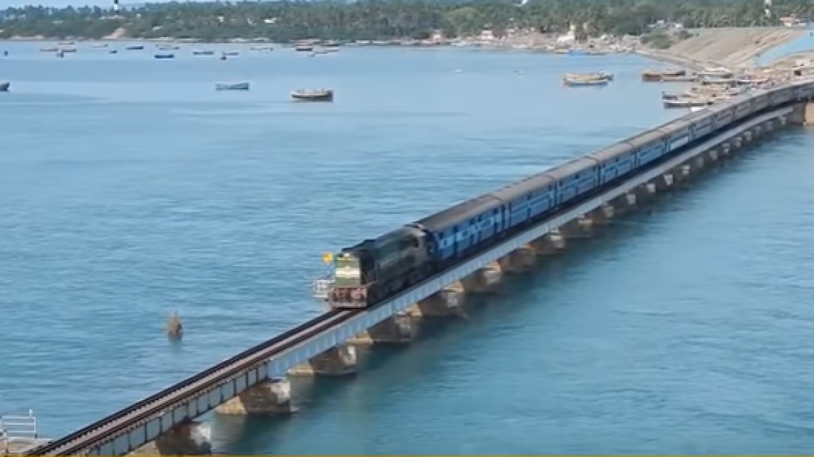 The most dangerous railroads in the world! (video)