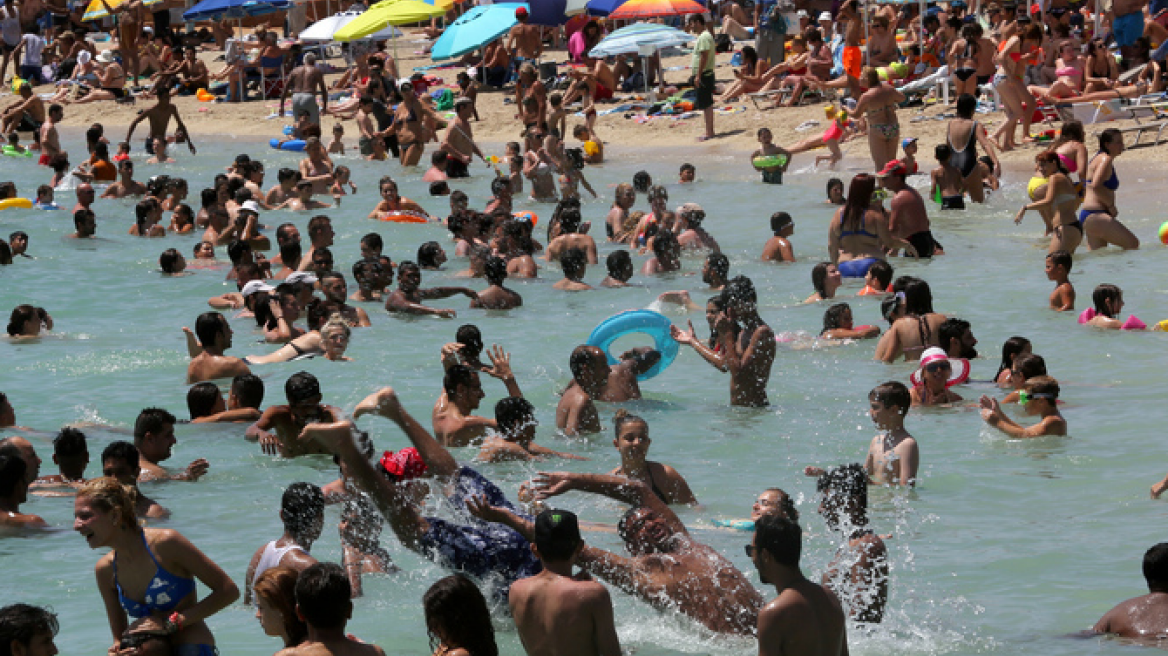 Κυριακή, ήλιος, ζέστη και... θάλασσα - Στους 37 βαθμούς ο υδράργυρος 