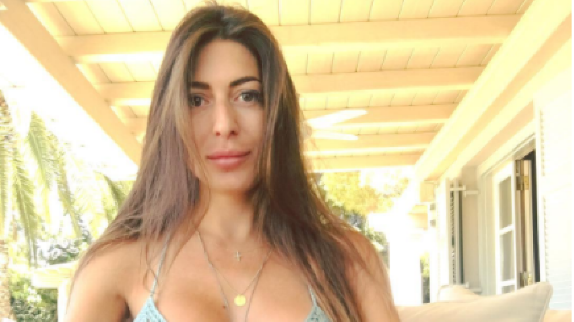 Florinda Petruzzelli is a Mediterranean beauty! (photos)