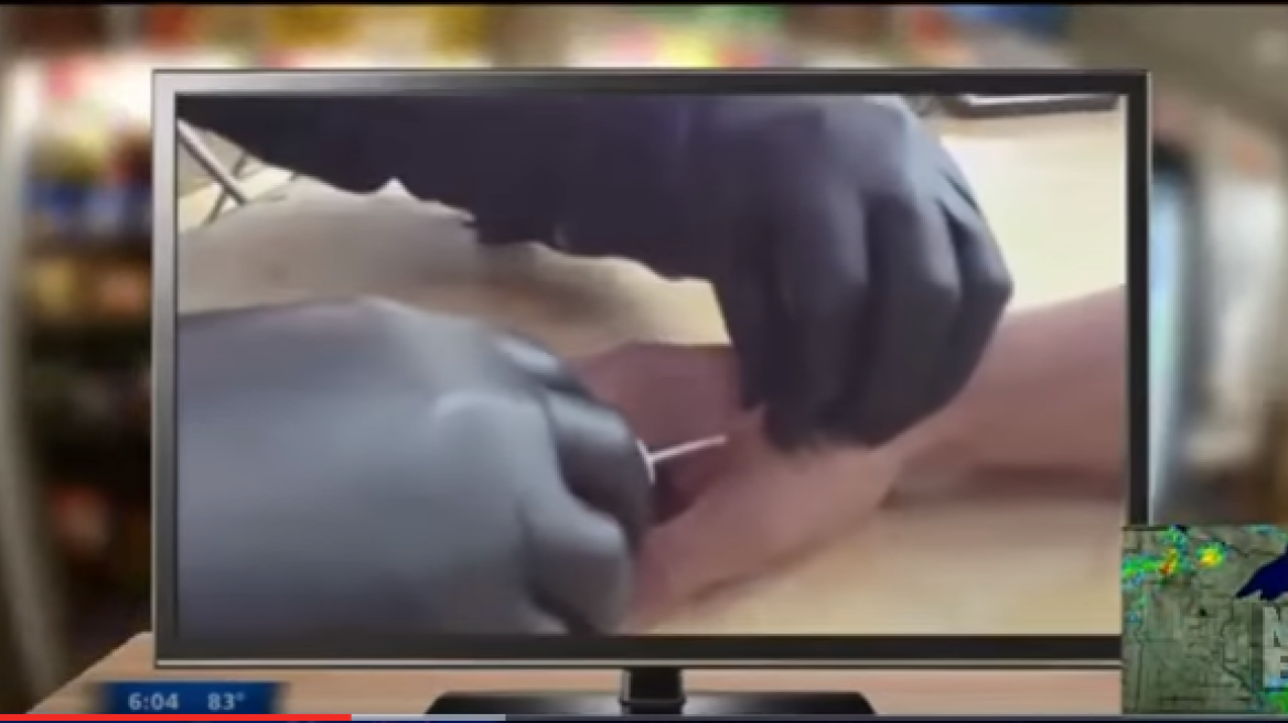 US company implants microchips in employees! (video)