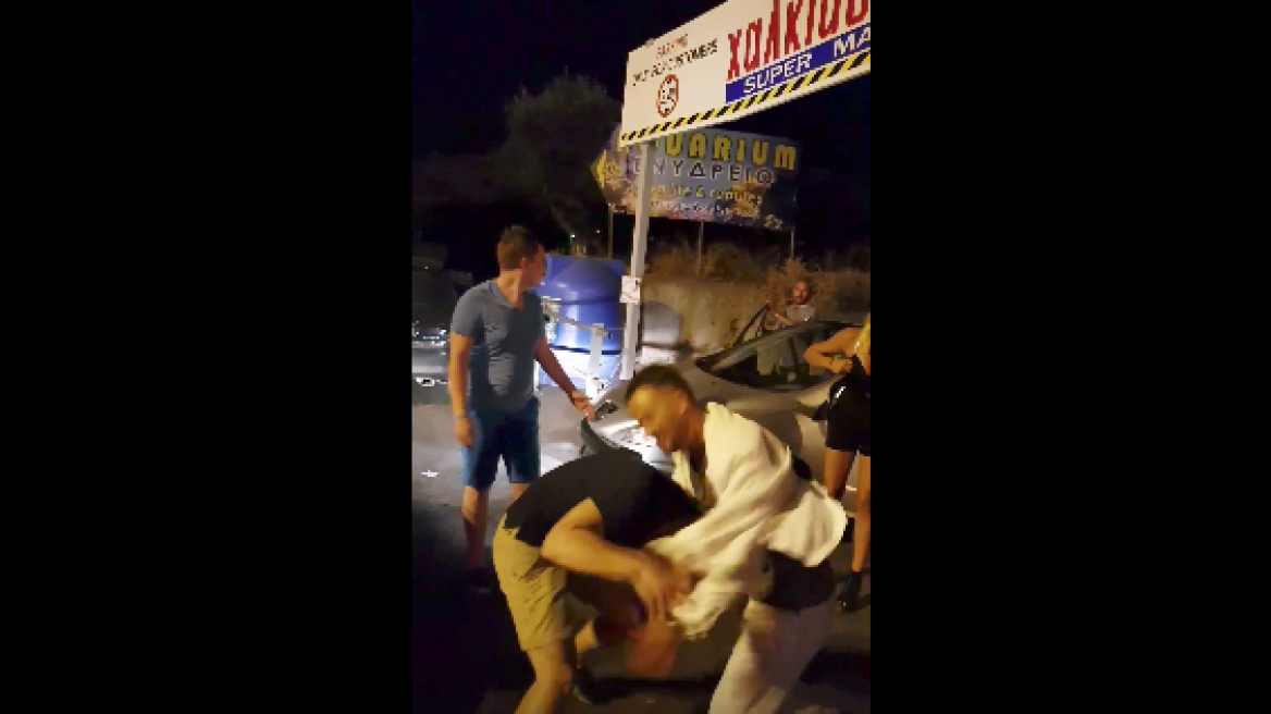 Russia vs. Italy: Road rage in Crete (video)