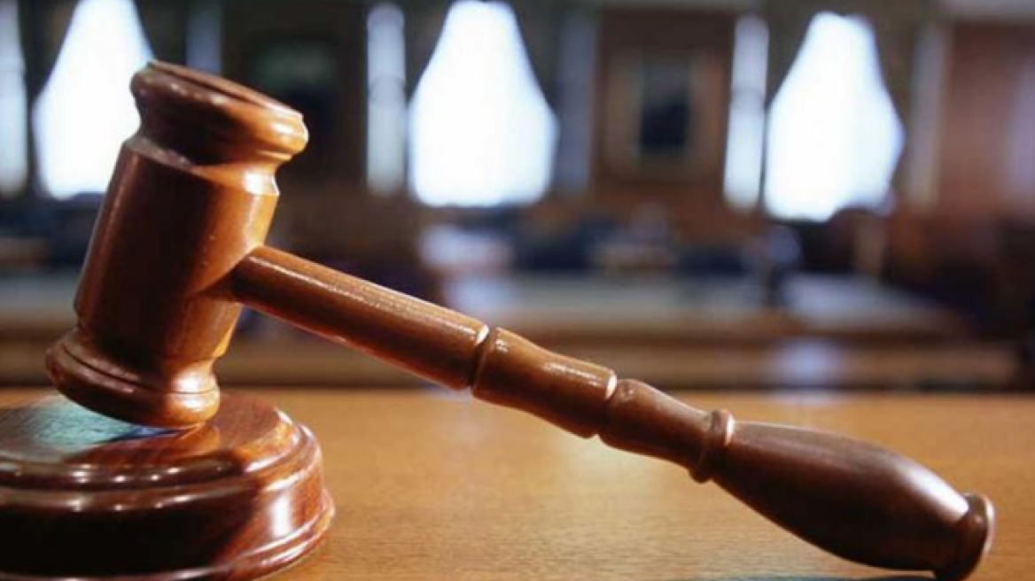 Αυστρία: Άνδρας καταδικάστηκε σε 18 μήνες φυλάκιση επειδή έκανε ναζιστικό χαιρετισμό