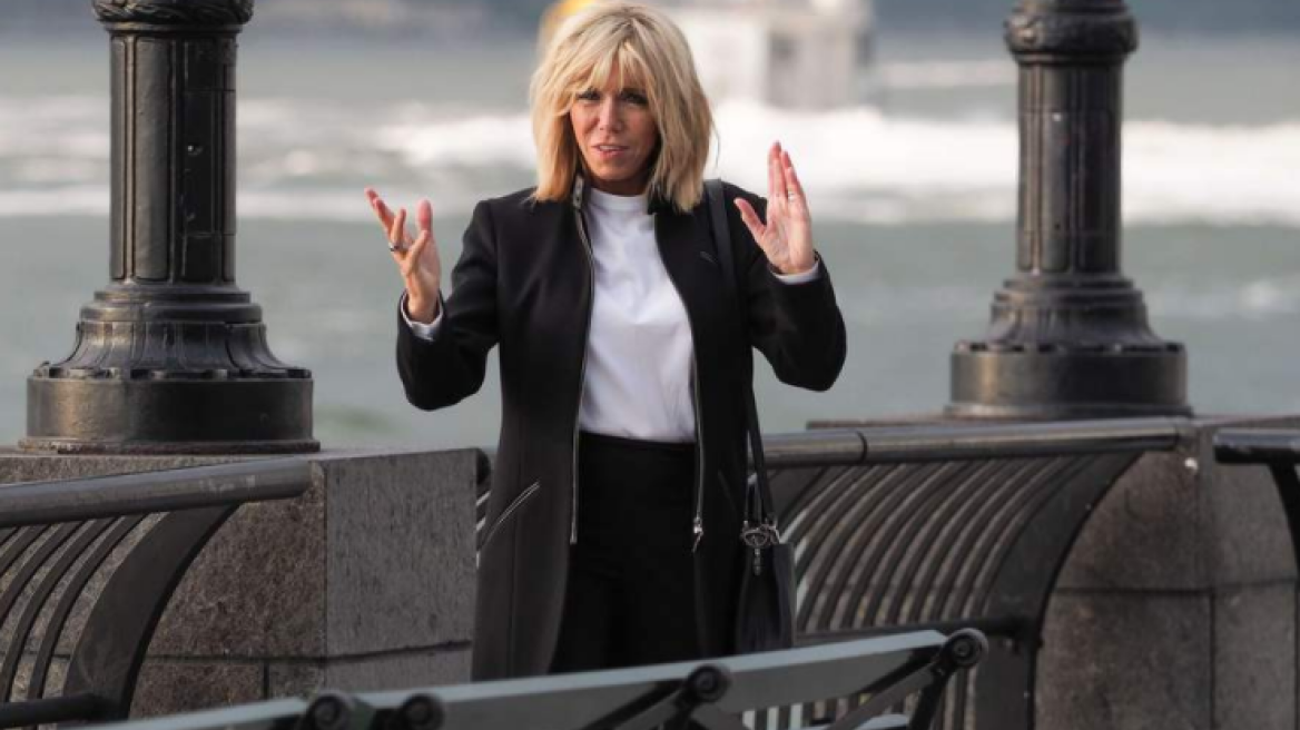 Η Μπριζίτ Μακρόν έδωσε μαθήματα μόδας στους δρόμους της Νέας Υόρκης