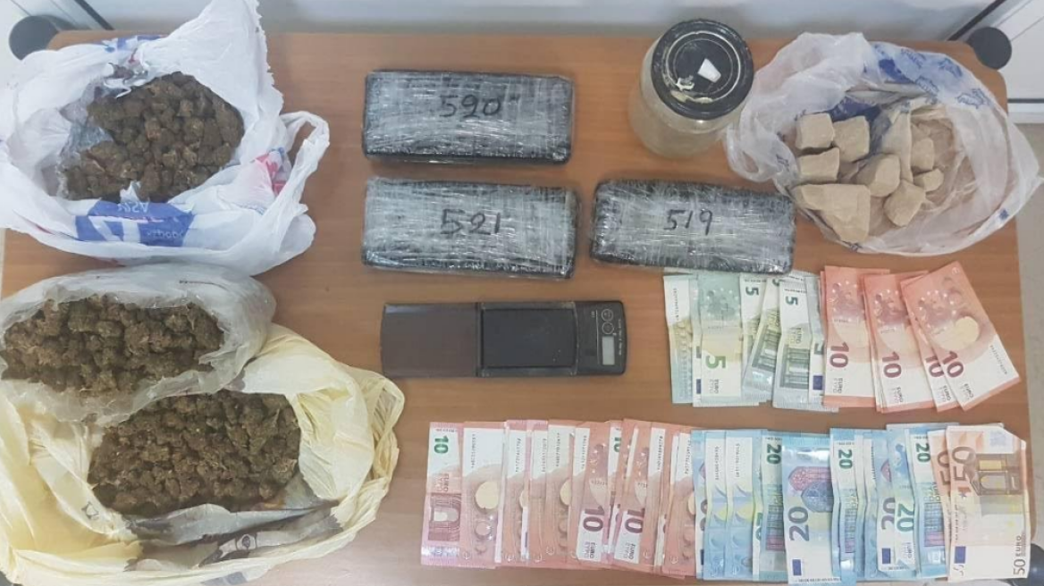 Έδεσσα: Έβαλε τον σκύλο να φυλάει την ηρωίνη στο χωράφι