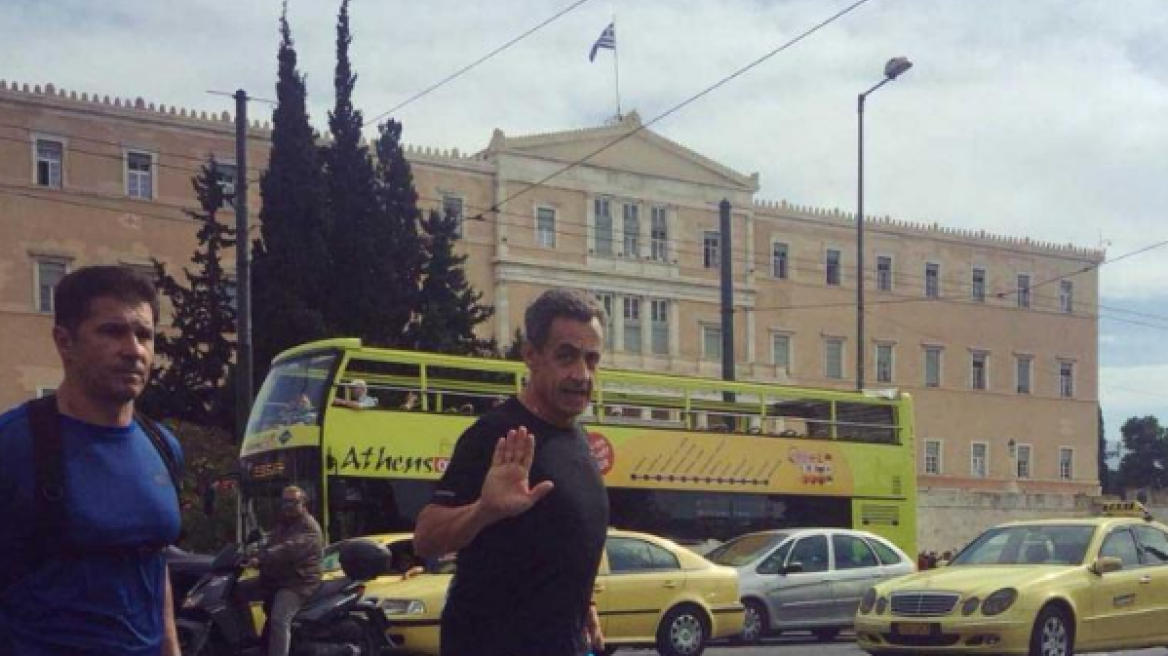 Νικολά Σαρκοζί: Τζόγκινγκ στο Σύνταγμα