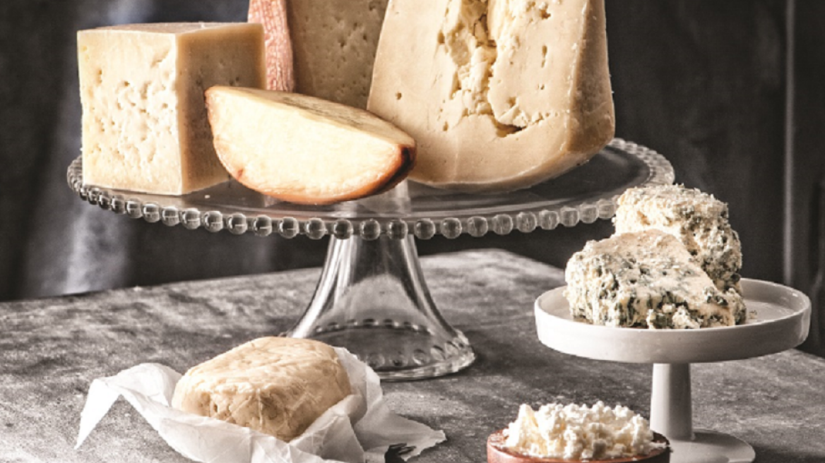 7 ξεχωριστά ελληνικά τυριά που αξίζει να δοκιμάσετε