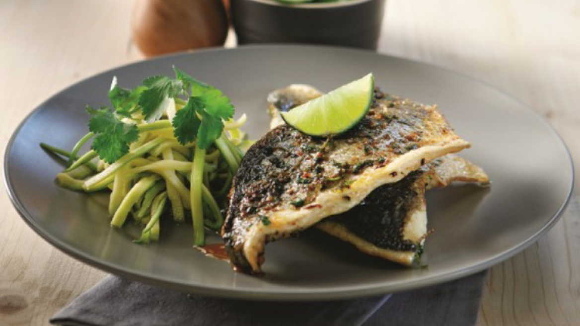 Φιλέτα τσιπούρας με κόλιανδρο και λάιμ