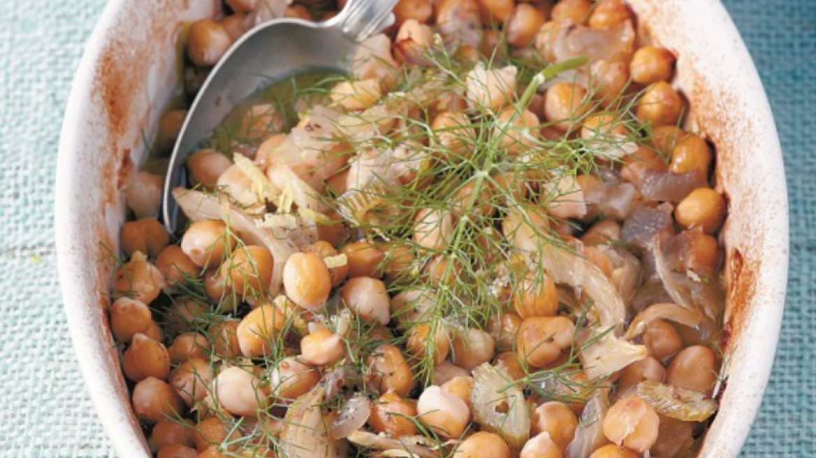 Ρεβίθια λεμονάτα με φινόκιο και μάραθο στη γάστρα