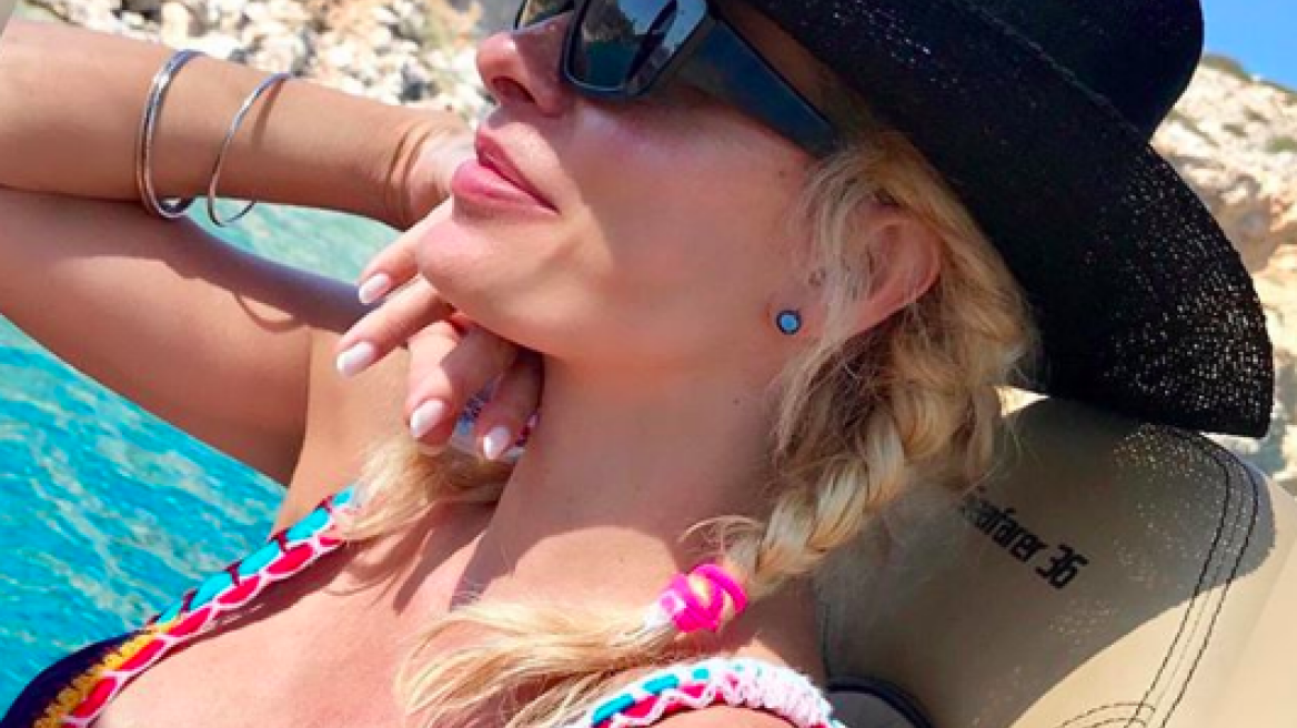 Ελένη Μενεγάκη: Αφού όργωσε το Αιγαίο άλλαξε πέλαγος