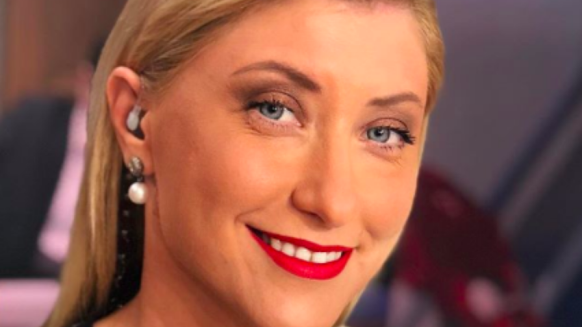 Η Σία Κοσιώνη φόρεσε στα χείλη την πιο hot απόχρωση 