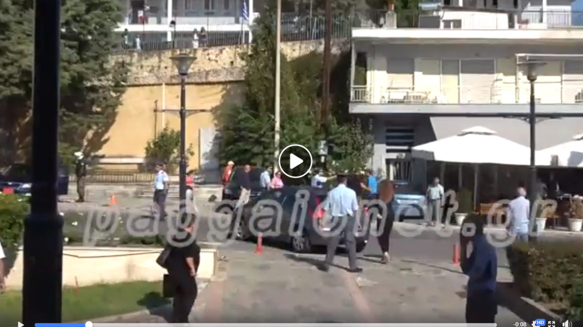 Βίντεο: Αποδοκιμασίες κατά Καμμένου στην Ελευθερούπολη