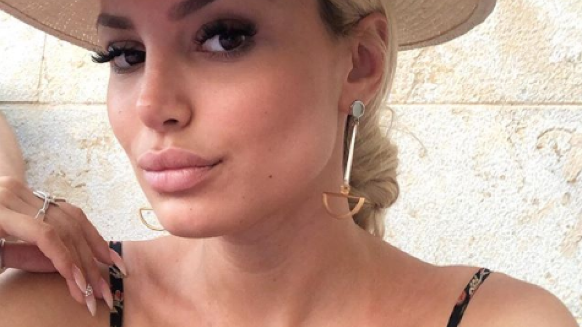 Η Αλεξάνδρα Παναγιώταρου έκοψε τα μαλλιά της 