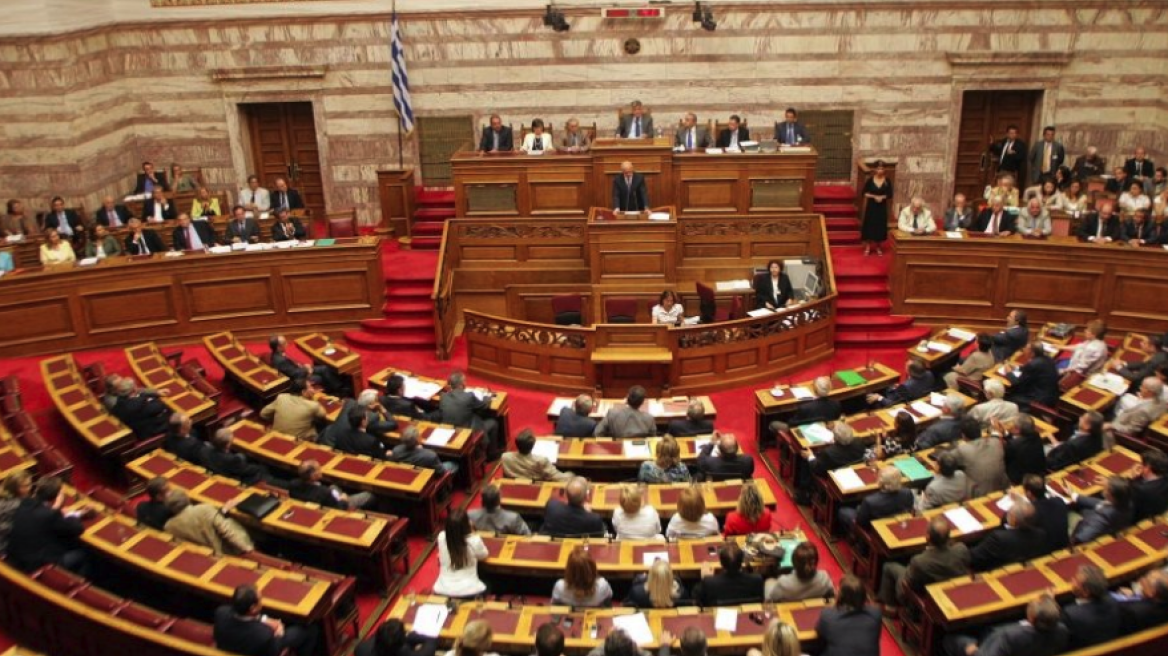 Το προεδρείο της Βουλής αποδοκίμασε την πρωτοβουλία Κακλαμάνη για ενός λεπτού σιγή εις μνήμην του Κωνσταντίνου Κατσίφα