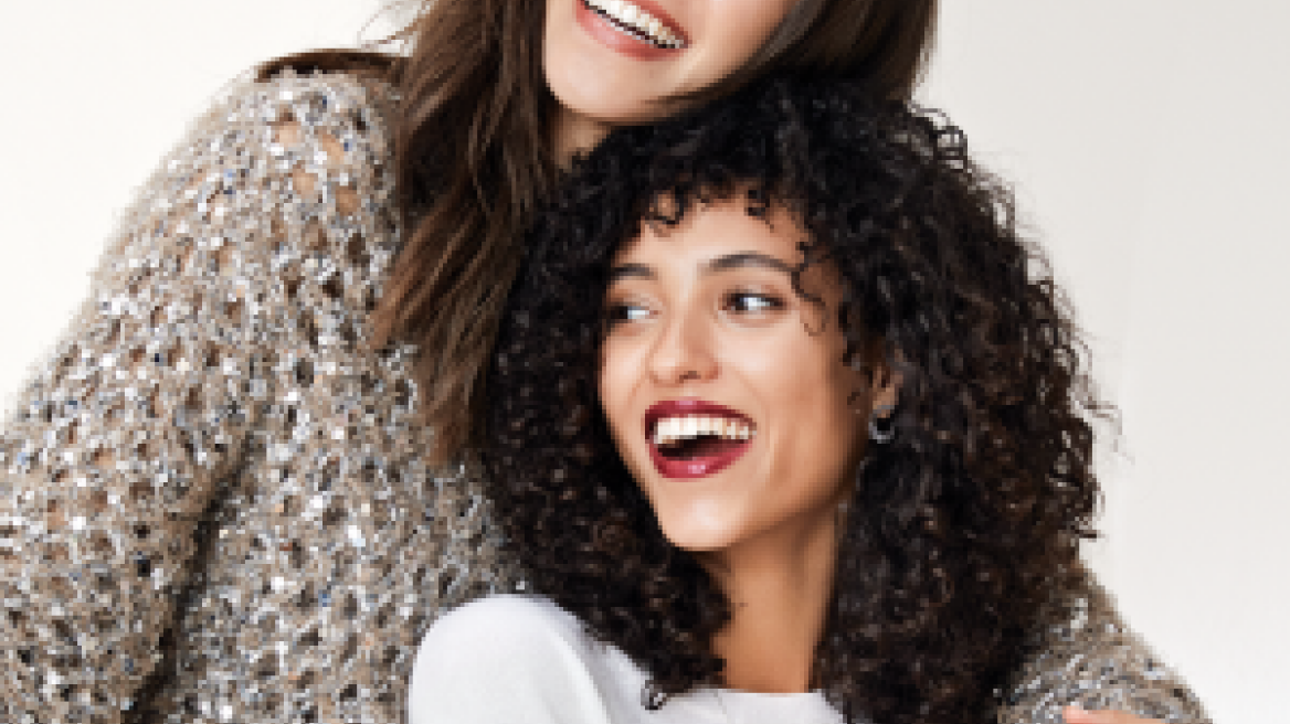 Tο κόσμημα που τα κορίτσια της μόδας δεν αποχωρίζονται ποτέ 