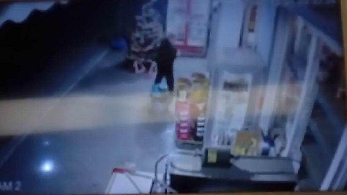 Χανιά: Η κάμερα έδειξε τον ασυνείδητο που σκότωσε λαχειοπώλη