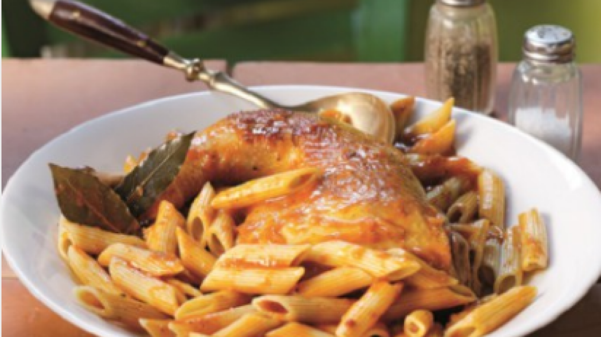 Κερκυραϊκή παστιτσάδα με πέννες