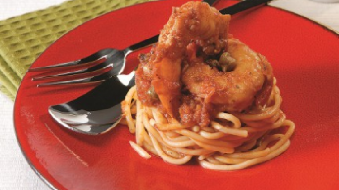 Σπαγγέτι με γαρίδες και 3λογία ντομάτας 