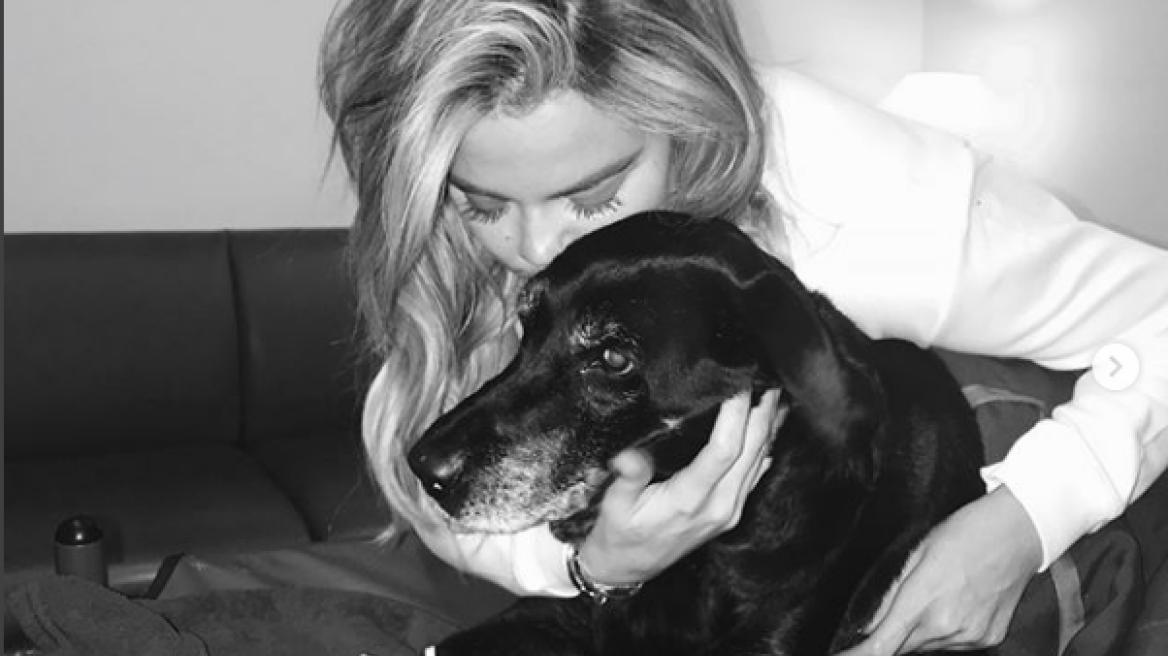 Απαρηγόρητη η Khloe Kardashian: Πέθανε η σκυλίτσα της