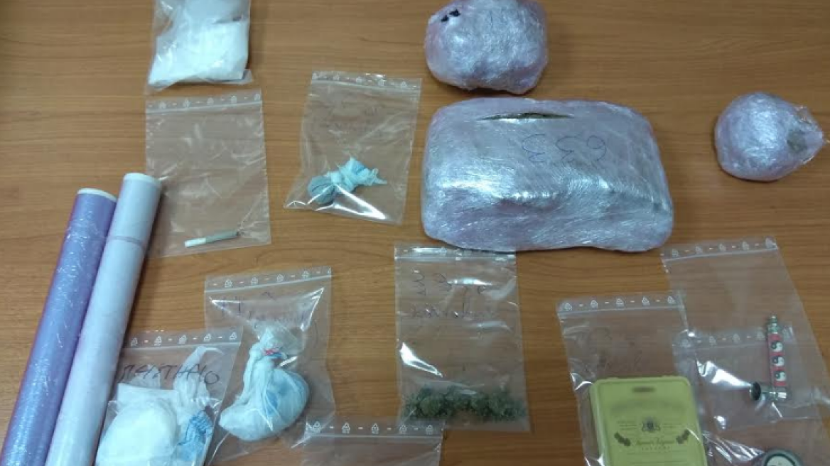 Νεαρός θα διακινούσε σχεδόν ένα κιλό χασίς στο Αγρίνιο