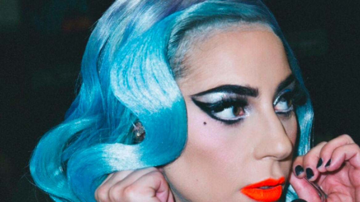 H Lady Gaga κάνει και πάλι την ανατροπή