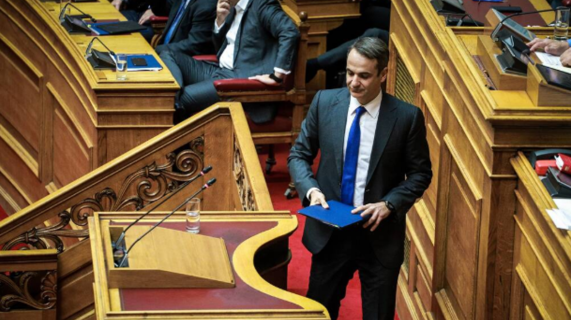 Βουλή: Η αναφορά Μητσοτάκη που «κοκκίνισε» τον Φίλη 