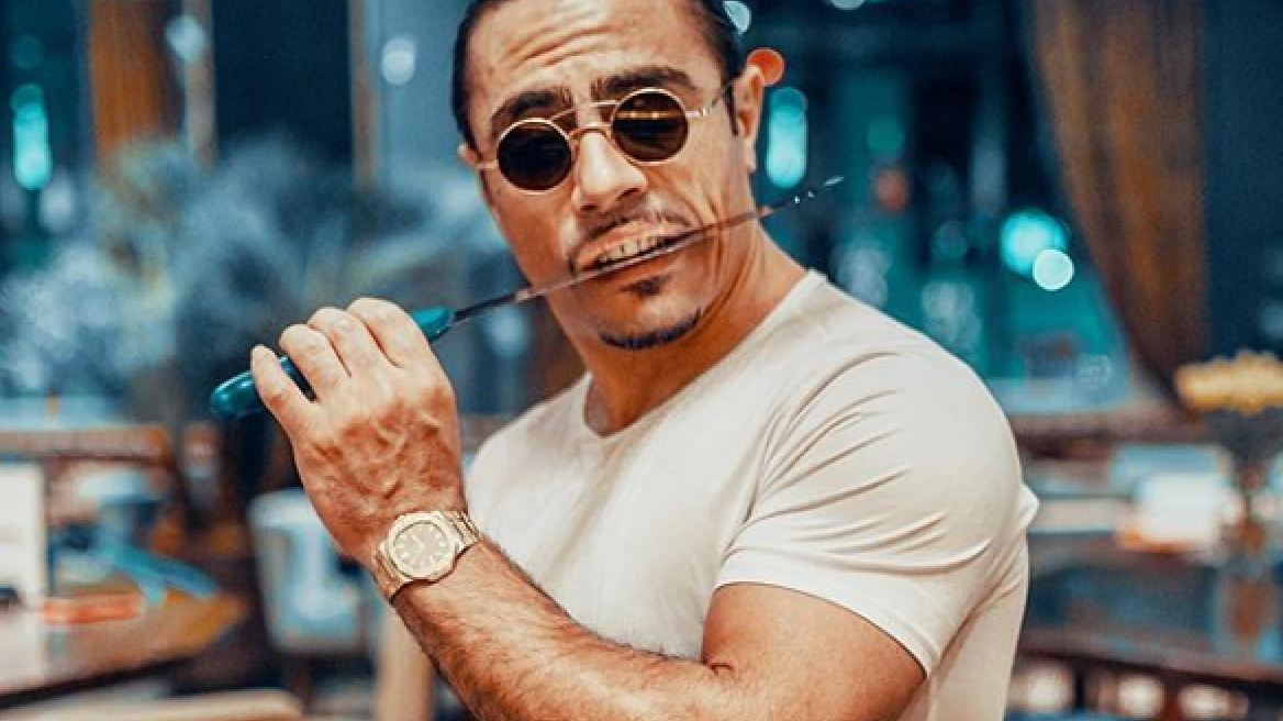 Μήνυση κατά του Salt Bae από πρώην υπάλληλο του: Του «έφαγε» φιλοδωρήματα και μετά τον έδιωξε!