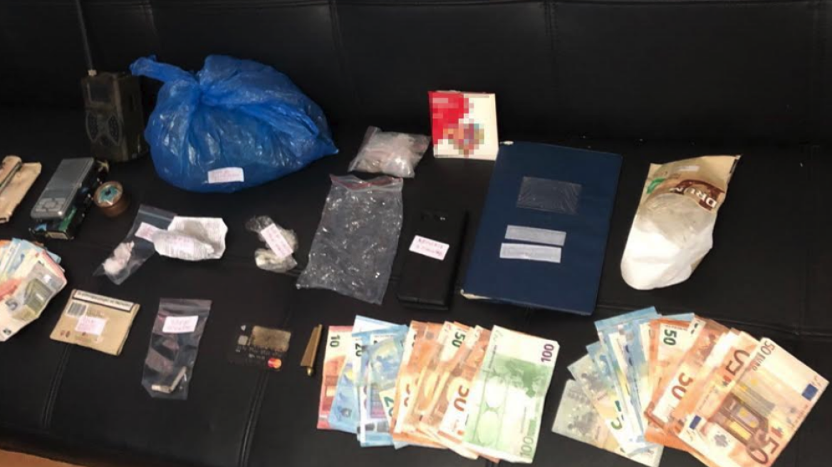 Μπόλικο «μαύρο» χρήμα από  κοκαΐνη και χασίς στην Κάλυμνο