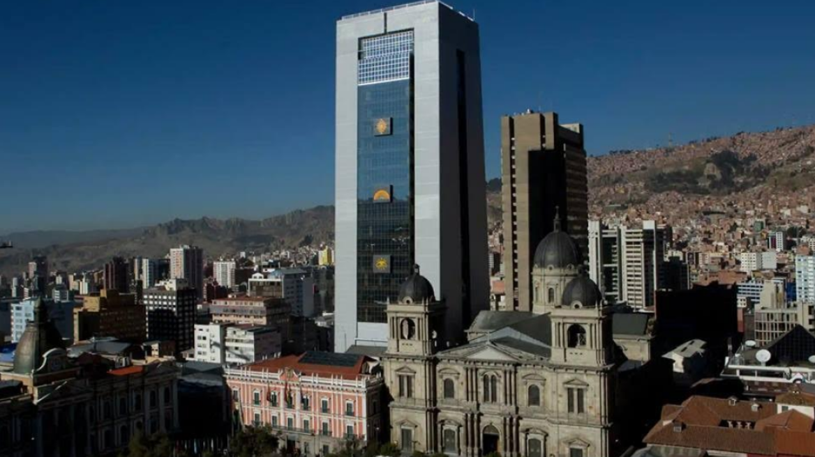 Με την πολυτελή κατοικία του Μοράλες απαντάει η ΝΔ στα tweets του Αλέξη Τσίπρα