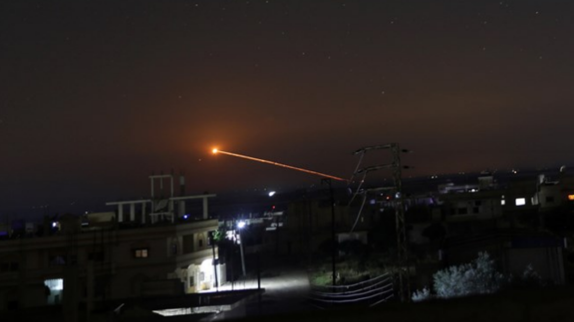 Το Ισραήλ βομβάρδισε βάσεις στη Συρία